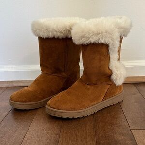 Cozy Tan Suede Boots with Faux Fur Trim